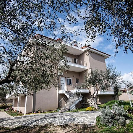 Nikitas Apartments & Suites Kanáli Kültér fotó