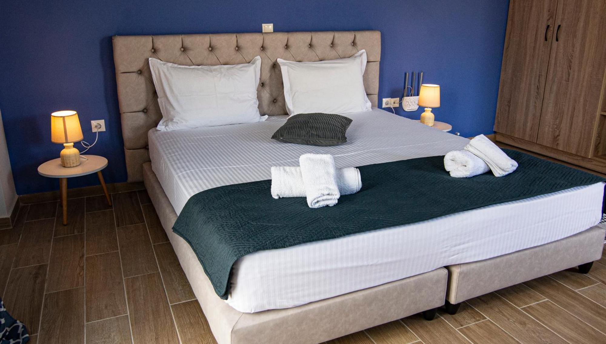 Nikitas Apartments & Suites Kanáli Kültér fotó