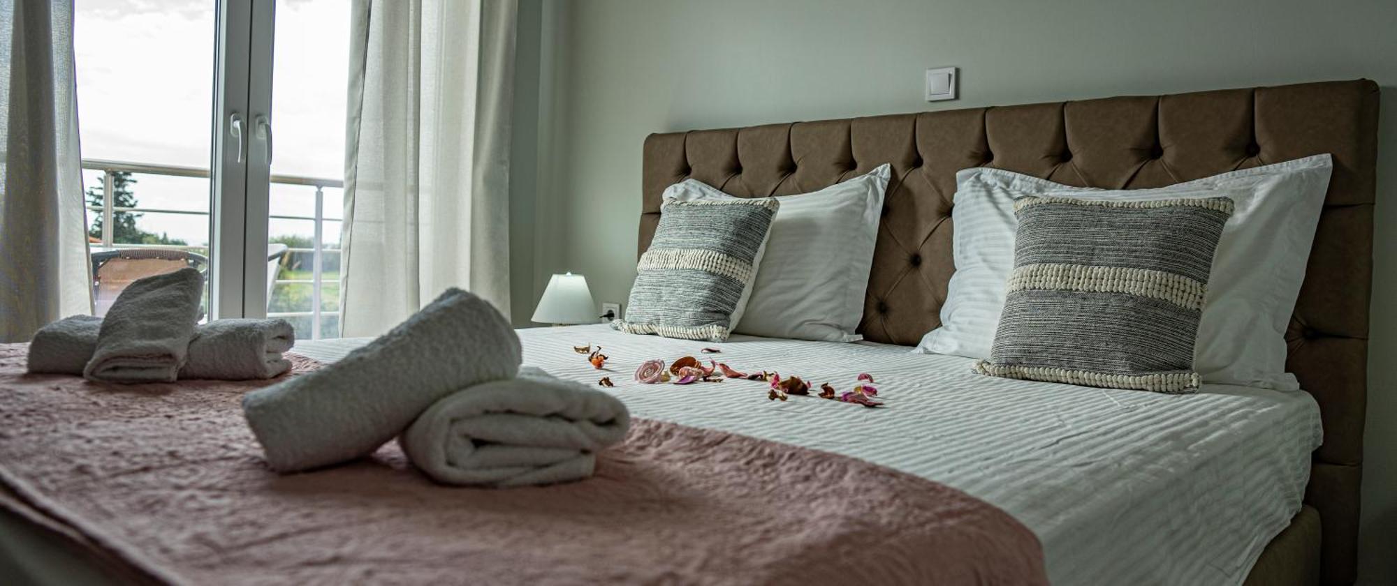 Nikitas Apartments & Suites Kanáli Kültér fotó