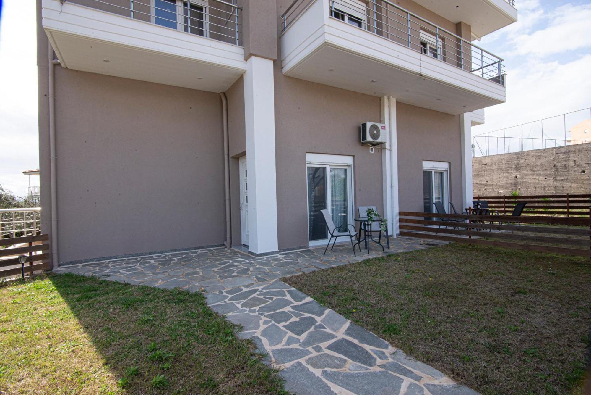 Nikitas Apartments & Suites Kanáli Kültér fotó