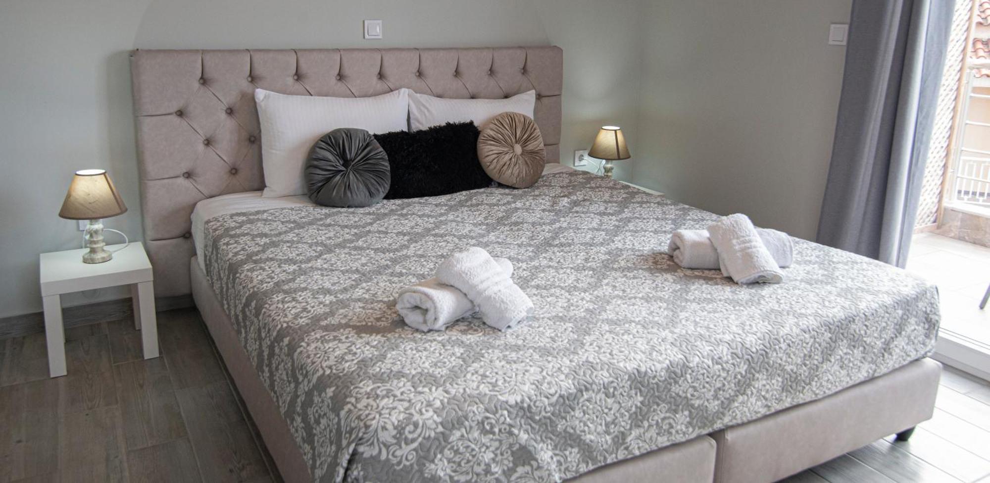 Nikitas Apartments & Suites Kanáli Kültér fotó